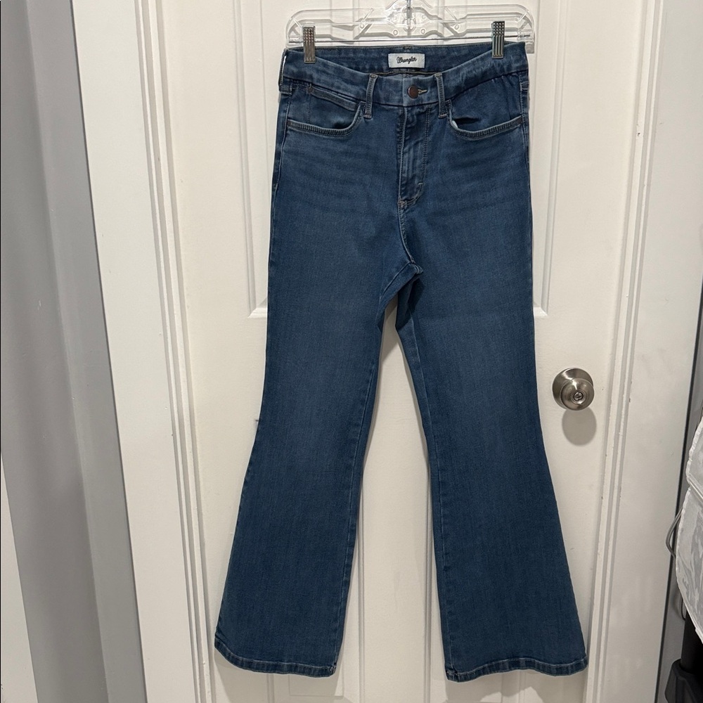 Wrangler bespoke Flare Jeans for Women